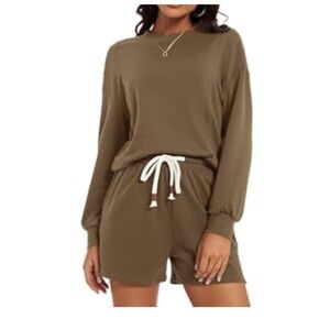 Womens 2 Piece Lounge Set Long Sleeve Top and Shorts with Pockets-XL NWOT